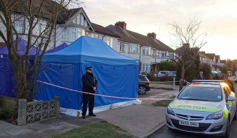 UK launches murder probe into Russian exile' s death UK launches murder probe into Russian exile' s death
