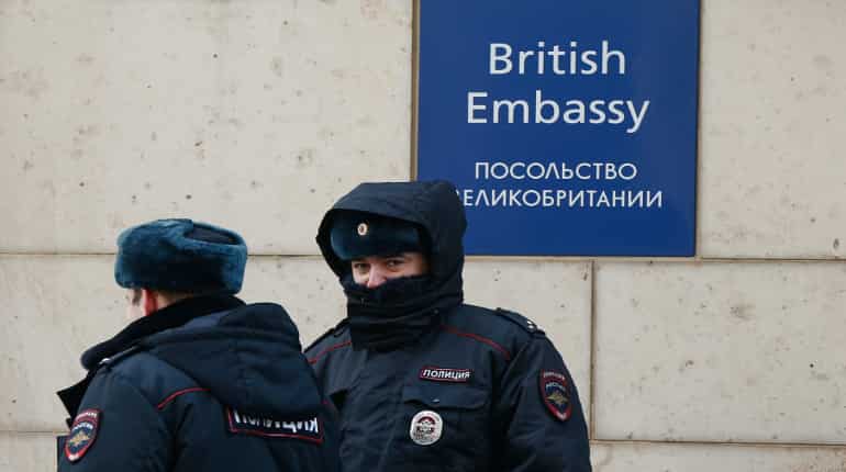 Russia expels 23 British diplomats as crisis over nerve toxin attack deepens