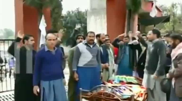 PoK residents demand 'azadi', raise slogans against Pakistan Army