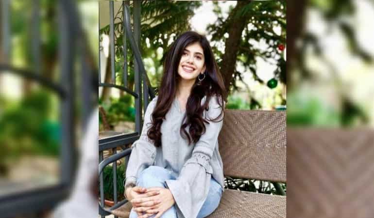 Meet Sanjana Sanghi, the girl who is making her debut opposite Sushant Singh Rajput Meet Sanjana Sanghi, the girl who is making her debut opposite Sushant Singh Rajput