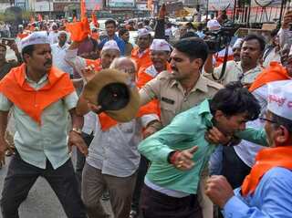 Difference between Veerashaivas and Lingayats