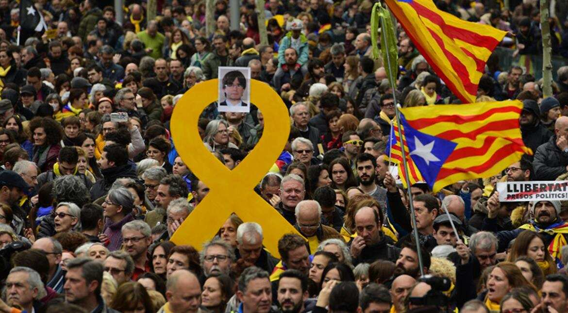 Clashes in Catalonia after Puigdemont arrested in Germany Clashes in Catalonia after Puigdemont arrested in Germany