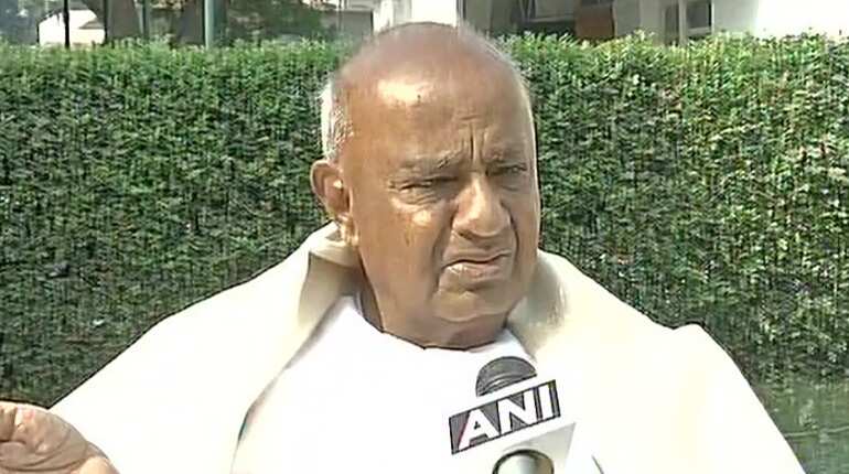 Support Mamata Banerjee on NRC: Deve Gowda