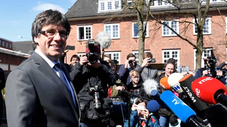 Spain: Catalan separatist returns from exile, delivers speech, then gets vanished