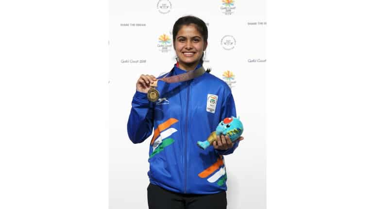 Not insulted, I sat on the ground on my own: CWG gold medallist Manu Bhaker Not insulted, I sat on the ground on my own: CWG gold medallist Manu Bhaker