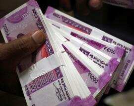 Rupee slips 3 paise to 72.87 against US dollar