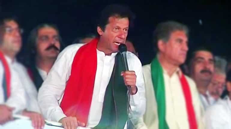 Imran Khan's third marriage in trouble: Reports
