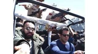 Salman Khan reaches Kashmir for 'Race 3' shoot, meets with CM Mehbooba Mufti