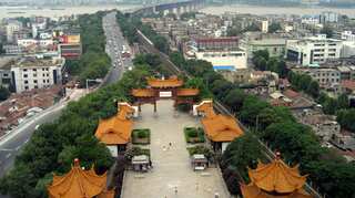 All you need to know about Wuhan, the venue for 'informal' Modi-Xi meet