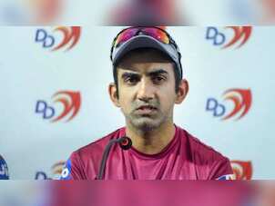 Players who 'dethroned themselves' from captaincy in IPL