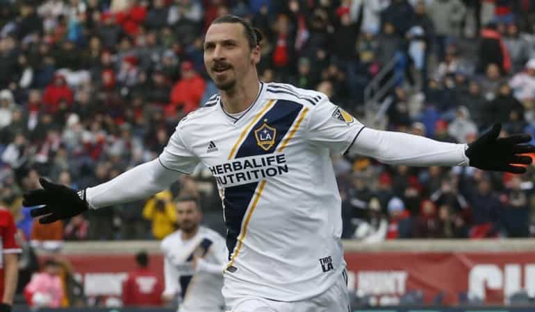 Zlatan Ibrahimovic banned after neck grab in LA Galaxy's last game