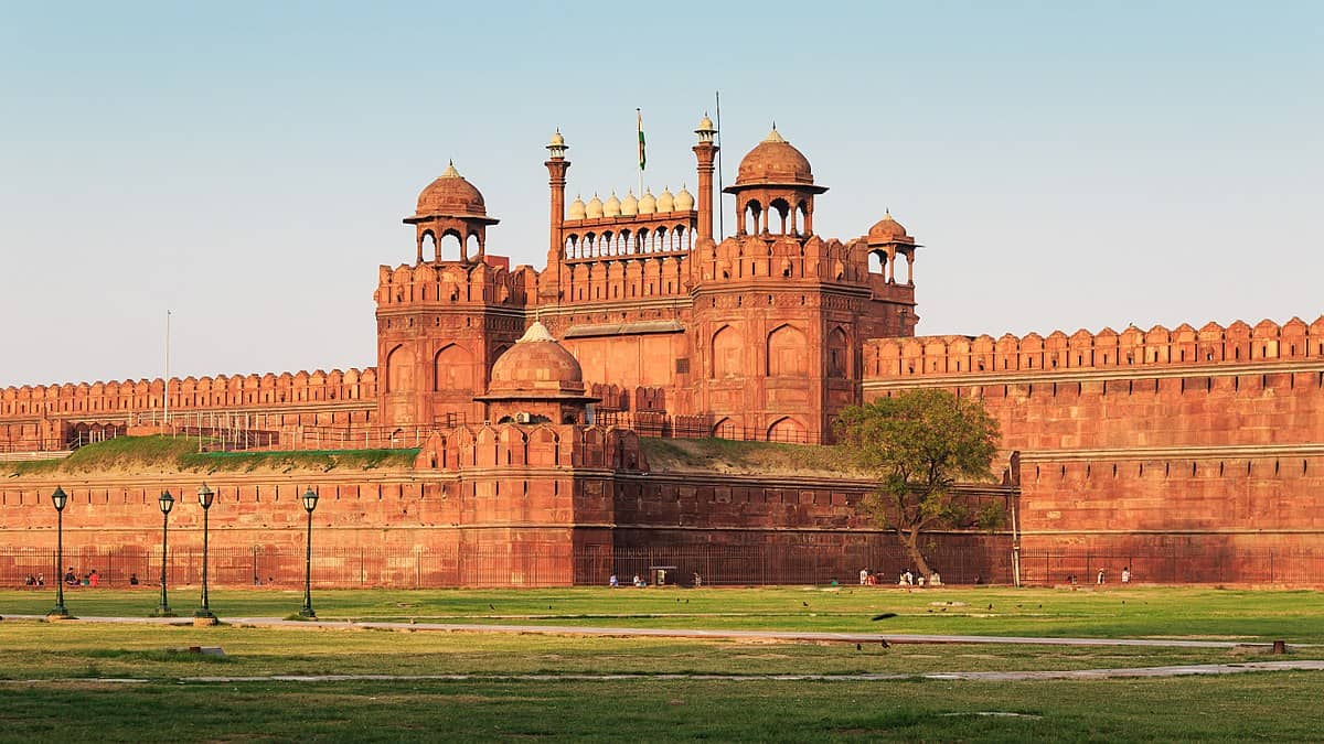 Dalmia Bharat Group wins historic Rs 25 crore bid contract to maintain New Delhi's Red Fort Dalmia Bharat Group wins historic Rs 25 crore bid contract to maintain New Delhi's Red Fort