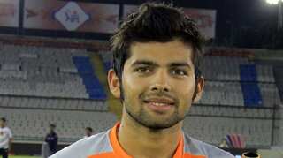 IPL 2018: De Villiers's replacement Manan Vohra proves worth, gives brisk start to Bangalore