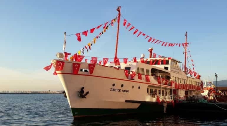 No casualties after Turkish cargo ship collides with Greek warship: Ministry