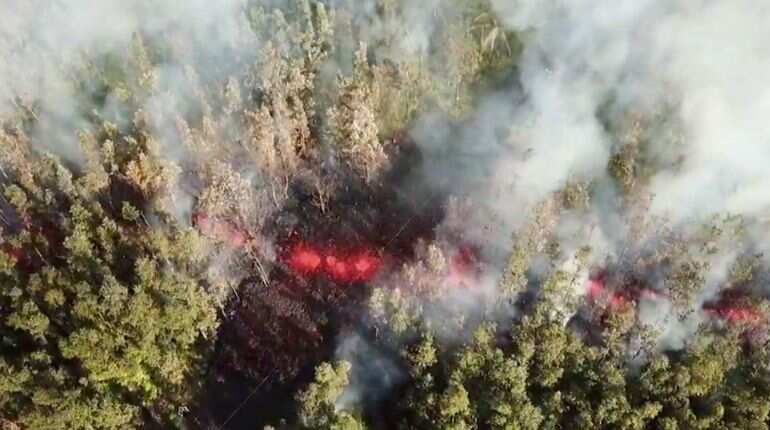Hawaii on high alert after day of earthquakes, more lava fissures Hawaii on high alert after day of earthquakes, more lava fissures