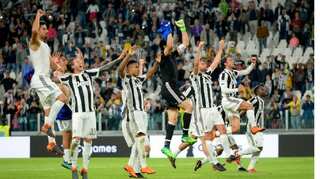 Juventus survive fright to move close to Serie A title