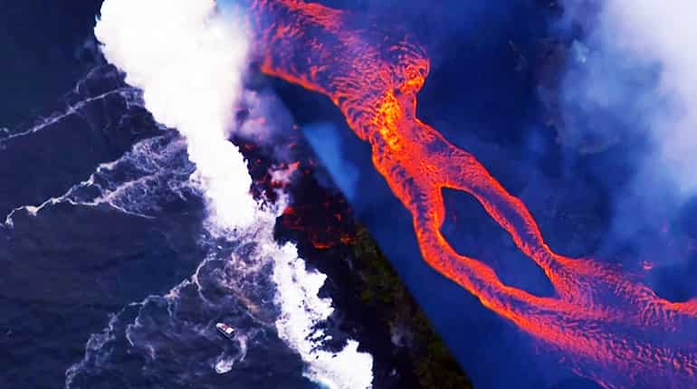 Hawaii volcano erupts, 1,700 people forced to flee homes