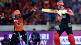 IPL 2018: Hyderabad manages to defend 146, beat Bangalore by 5 runs