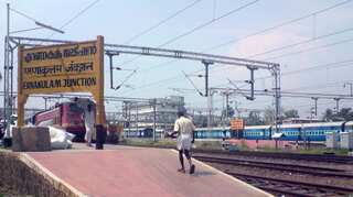 Coolie clears Kerala civil service written exam, says used free railway WiFi to study