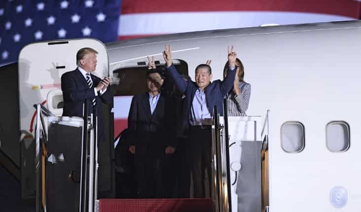 Trump meets 3 American prisoners freed by North Korea at US Air Force base Trump meets 3 American prisoners freed by North Korea at US Air Force base