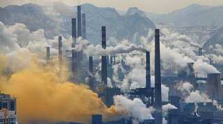 Germany risks recession risk as industrial orders plunge