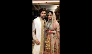 Himesh Reshammiya ties the knot with long-time girlfriend Sonia Kapoor