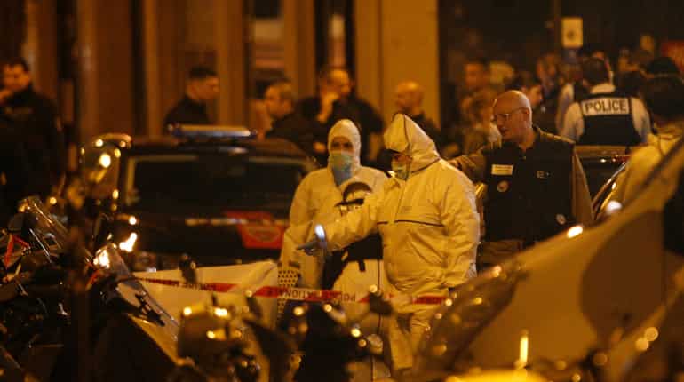 One dead, 4 injured after knife attack in Paris. Islamic State claims responsibility One dead, 4 injured after knife attack in Paris. Islamic State claims responsibility