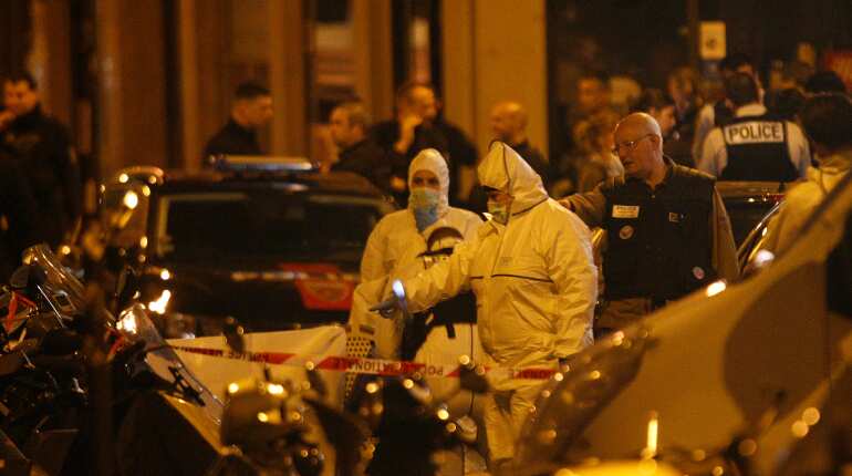 One dead, 4 injured after knife attack in Paris. Islamic State claims responsibility