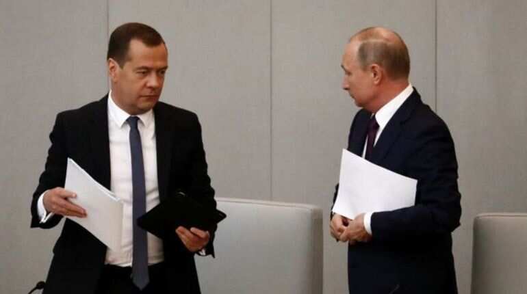 Putin, PM Medvedev to discuss members of new government on Tuesday