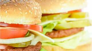 Plastic in burger sends Delhi man to hospital