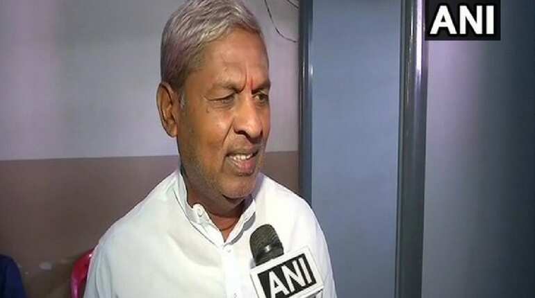 Congress' Amaregouda Bayyapur: BJP leaders offered me ministry