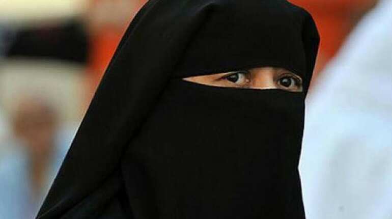 Watch: Coffee place refuses to serve man insulting woman in Niqab