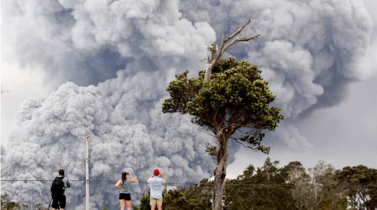 Hawaii reports first serious injury from volcano as lava threatens escape routes