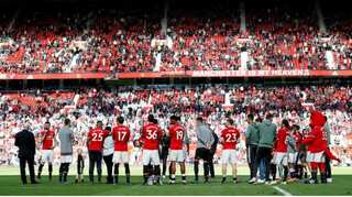 Manchester United on course to hit financial targets