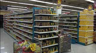 Qatar bans Saudi, UAE goods from stores