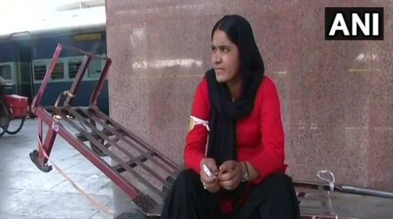 Meet Manju Devi, first woman porter of North-West Railways 