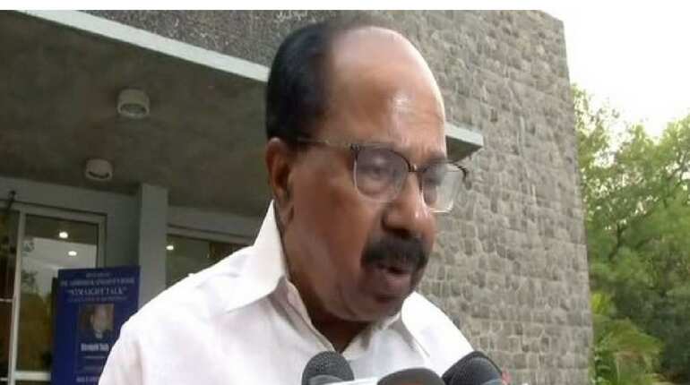 One paisa fuel cut is meaningless: Veerappa Moily One paisa fuel cut is meaningless: Veerappa Moily