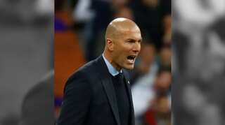 Football: Zinedine Zidane steps down as Real Madrid manager