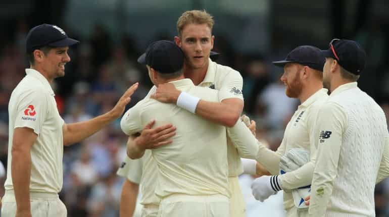 England hammer Pakistan to win 2nd Test by an innings; draw the two-match series