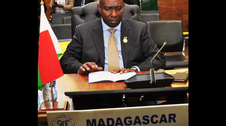Madagascar prime minister announces resignation