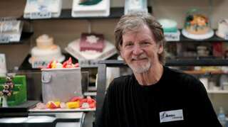 US Supreme Court backs Christian baker who rebuffed gay couple