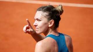 French Open: Simona Halep survives grueling battle against Angelique Kerber to enter semi-final