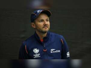 Cricket: Mike Hesson compares Virat Kohli and Kane Williamson's captaincy styles ahead of WTC Final