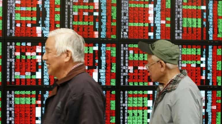 Asia edges up as oil slide slows; pound, euro firm on Brexit optimism Asia edges up as oil slide slows; pound, euro firm on Brexit optimism
