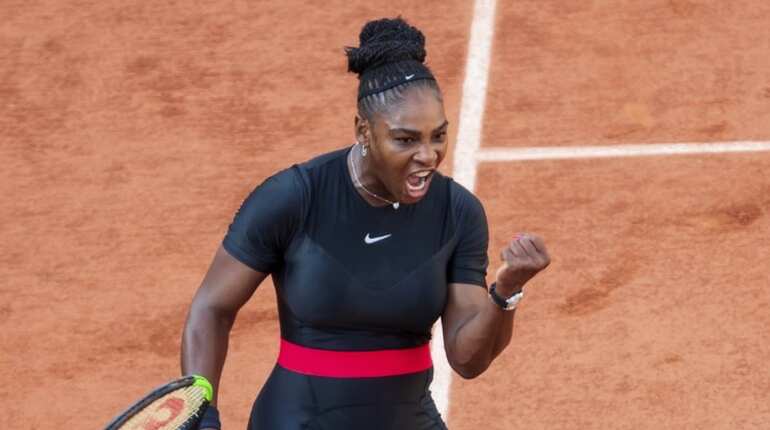 Serena pulls out