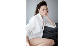 Gal Gadot to reunite with Dwayne Johnson for 'Red Notice'