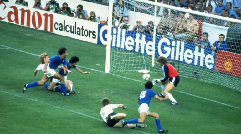 Paolo Rossi scores