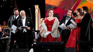 Domingo, Florez, other opera stars open World Cup in Red Square