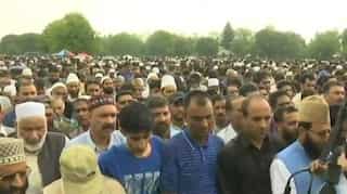 Thousands attend funeral of slain editor Shujaat Bukhari, voice of 'peace, sanity' in Kashmir
