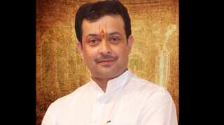 Licence of revolver used by Bhaiyyu Maharaj was issued in Maharashtra
